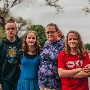 Meet your Posher, Kim